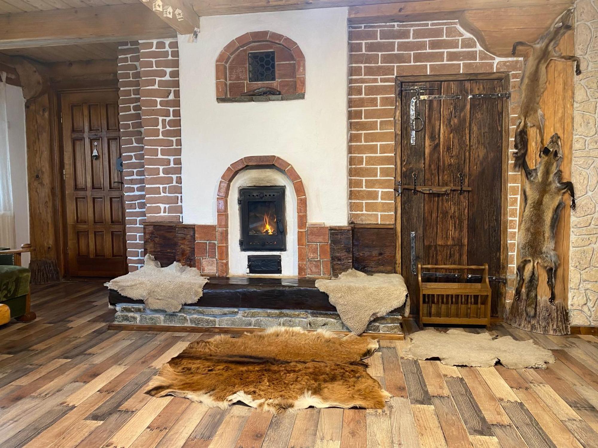 Вілла Casa Cu Sindrila Валеній-де-Мунте Екстер'єр фото