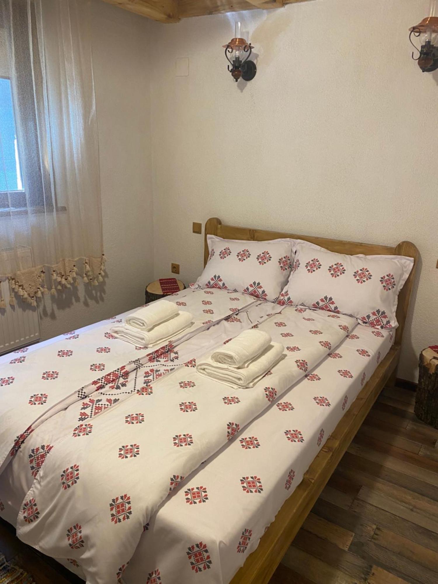 Вілла Casa Cu Sindrila Валеній-де-Мунте Екстер'єр фото
