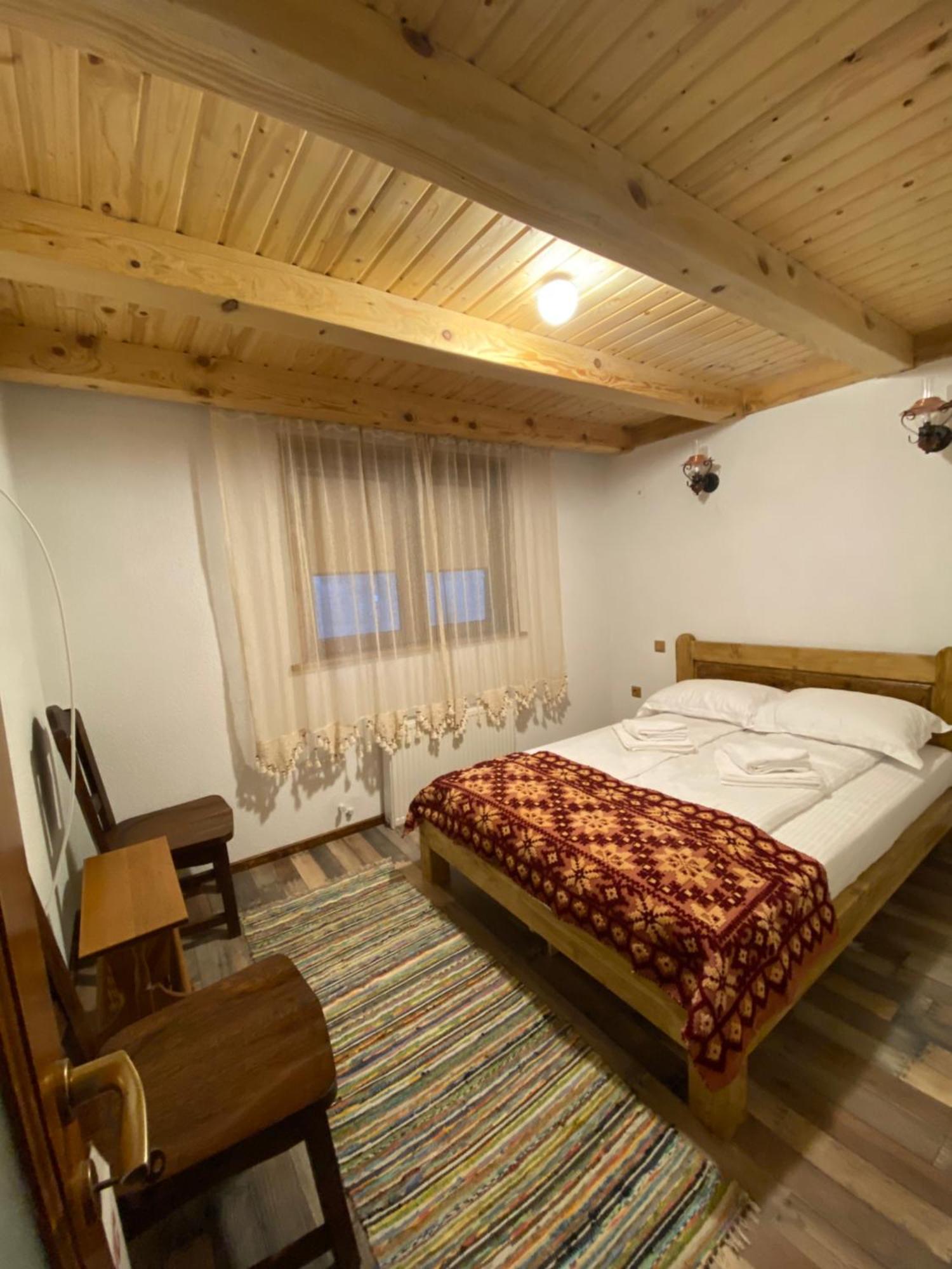 Вілла Casa Cu Sindrila Валеній-де-Мунте Екстер'єр фото